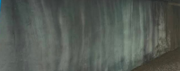 Avant : mur encrassé